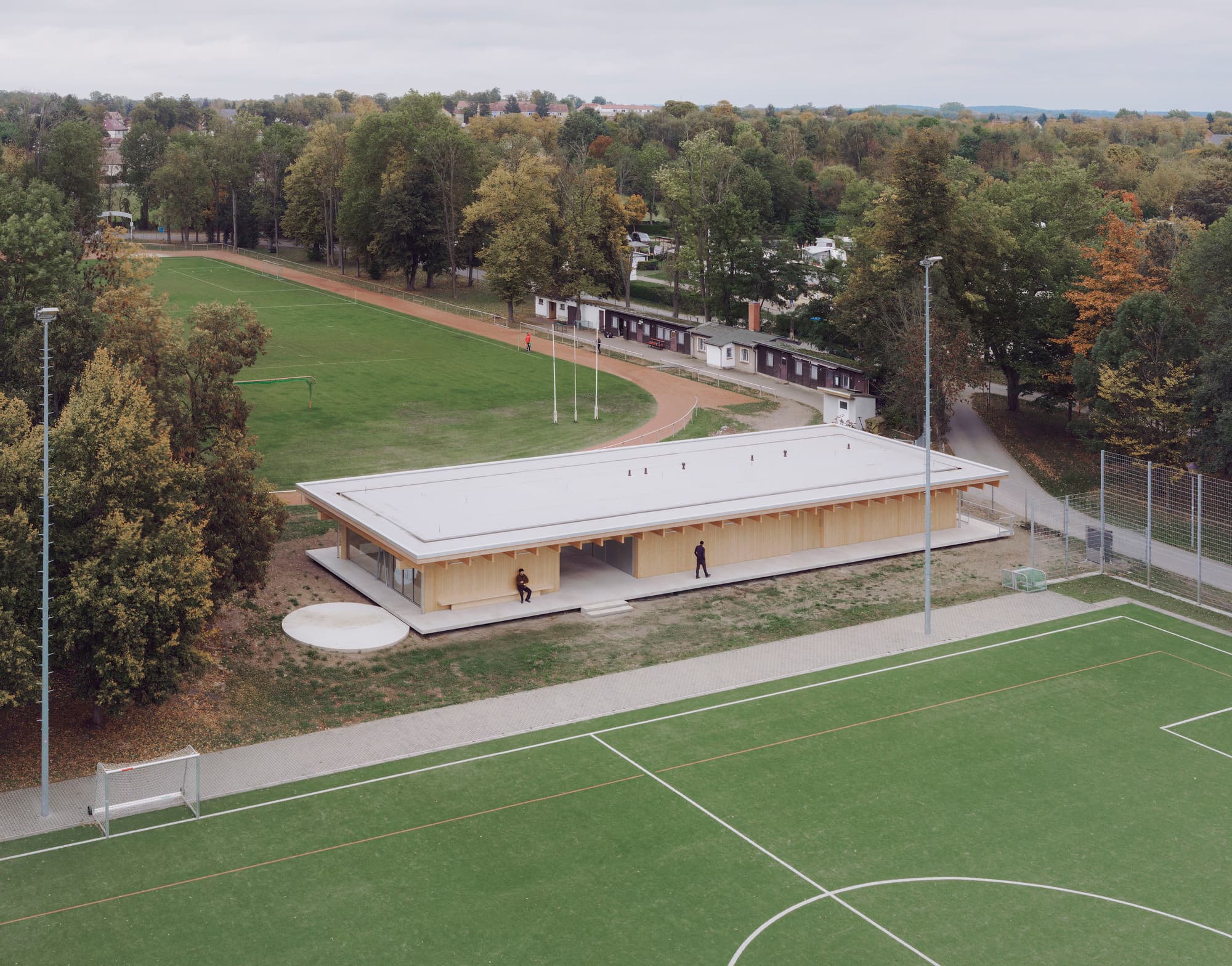 [Mass Timber] Engawa Sports facility / FAKT – Office for Architecture