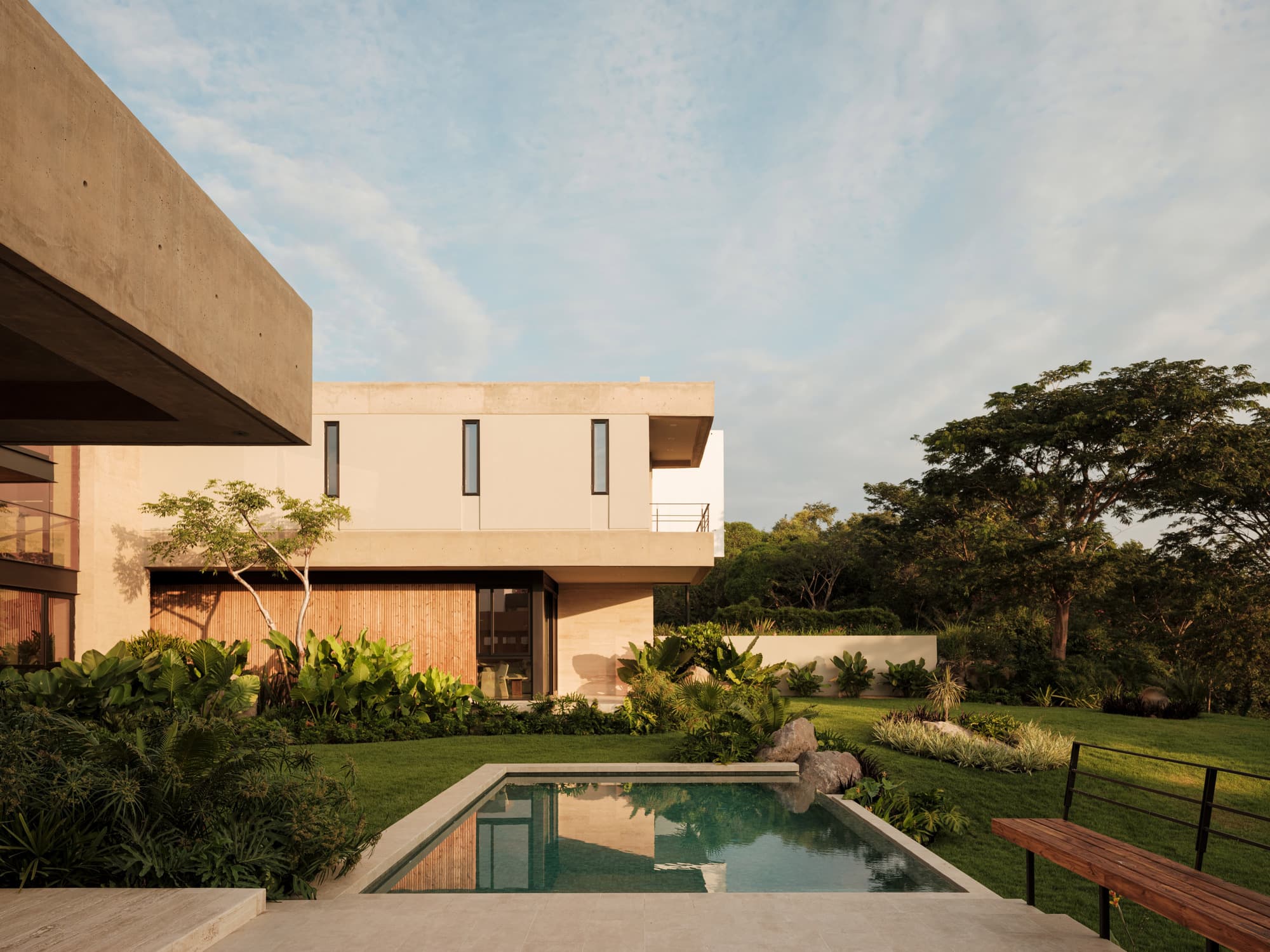 [Mass Timber] Naab House / Di Frenna Arquitectos
