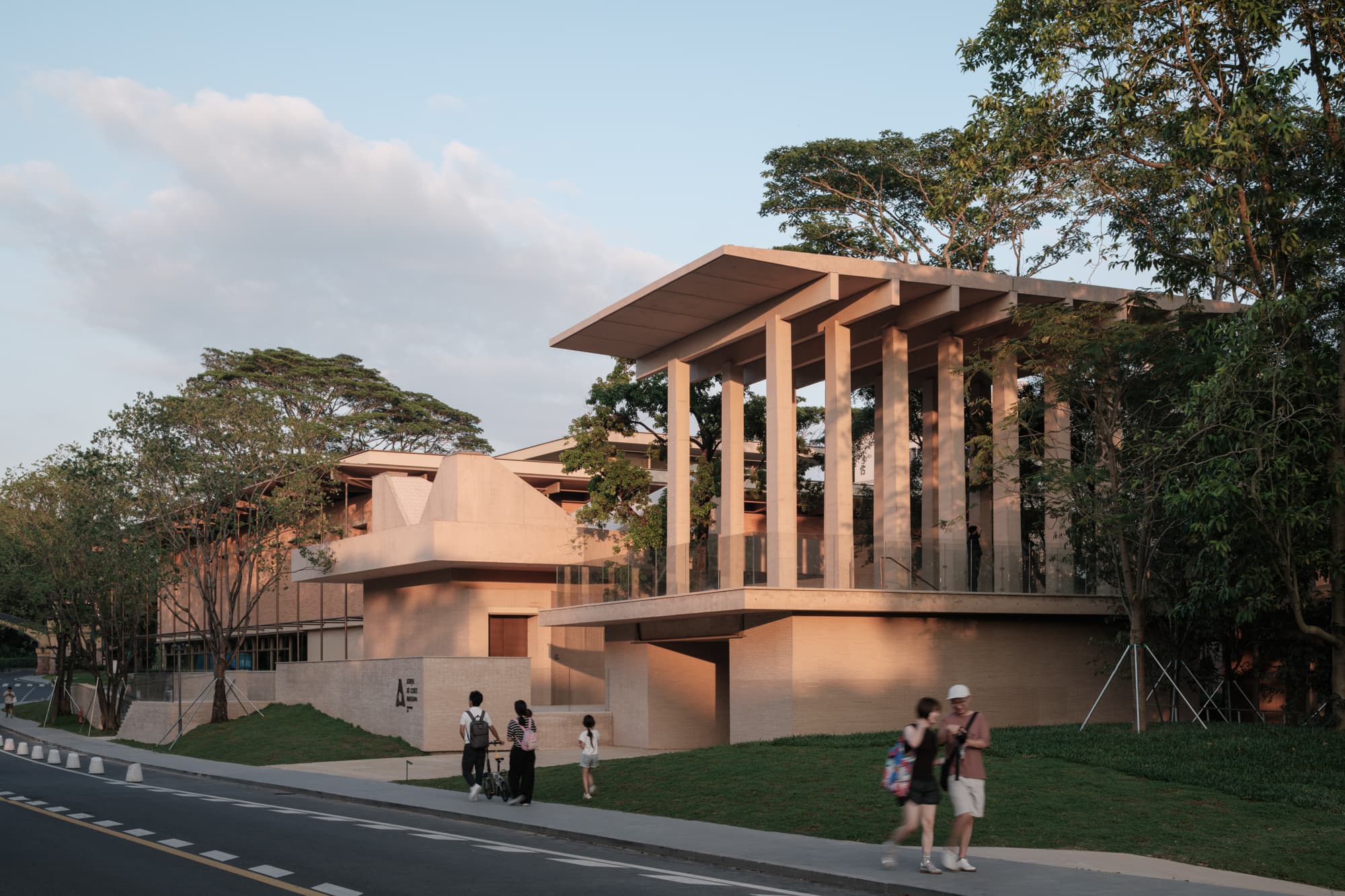 [Mass Timber] Aranya Art Center Guangzhou & the Community Canteen / Vector Architects
